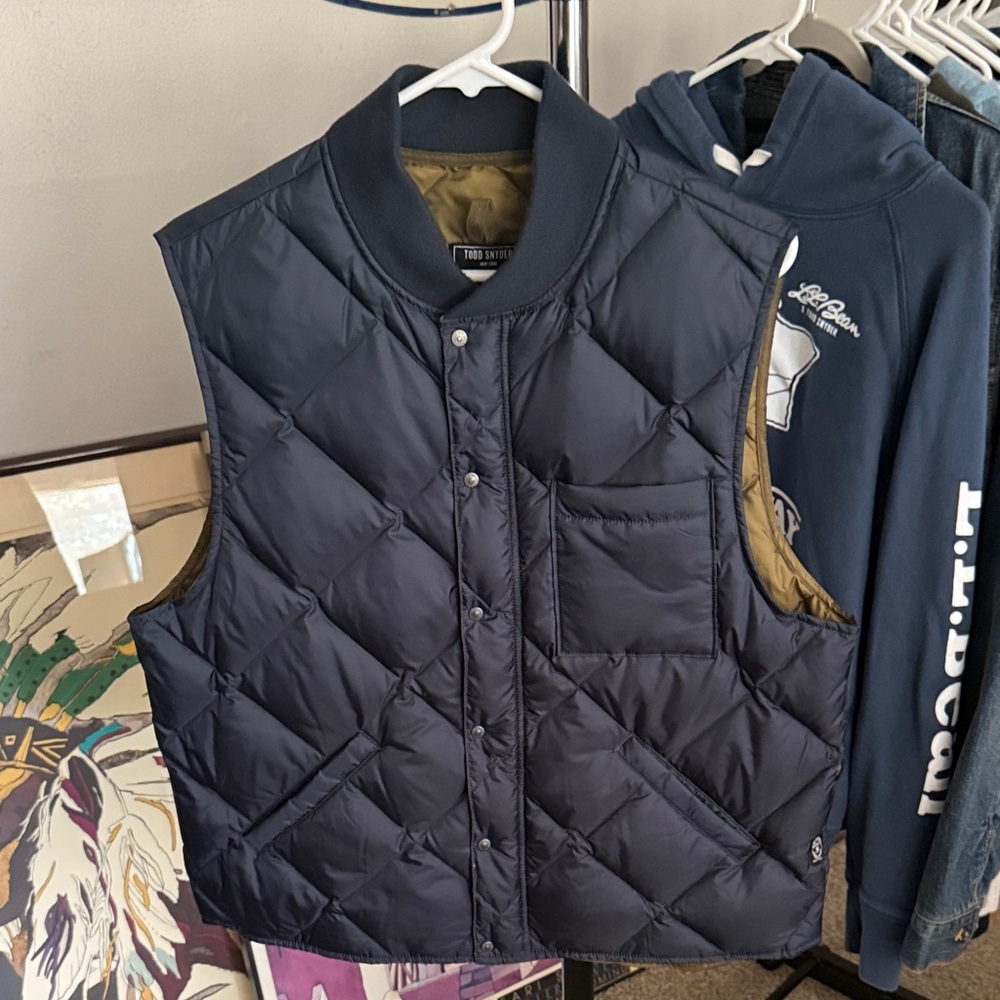 Todd Snyder Men’s Puff Zip & Snap Vest size M